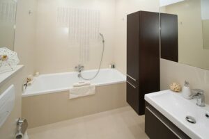 Entérate de lo que tienes que tener en cuenta al reformar tu baño